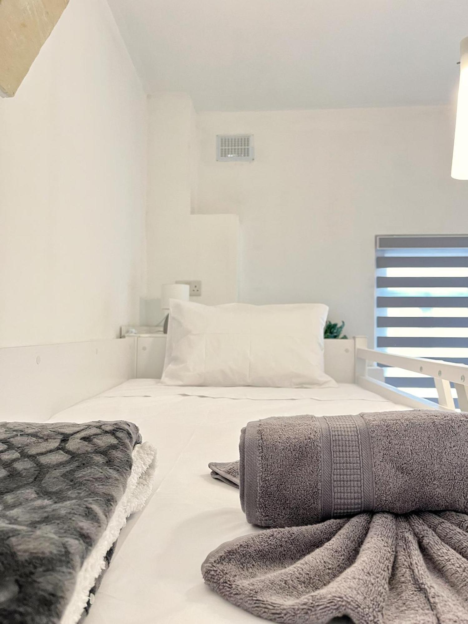 Maria & Matthias - Apartments In Central Of Floriana Exterior photo